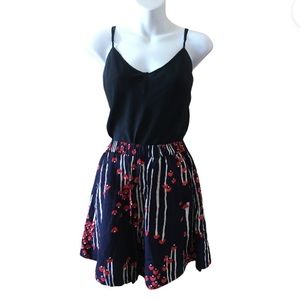 Skirt - Urban outfitters Floral skirt with Pockets